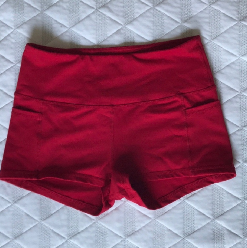 Buffbunny Cranberry Melina XL Shorts